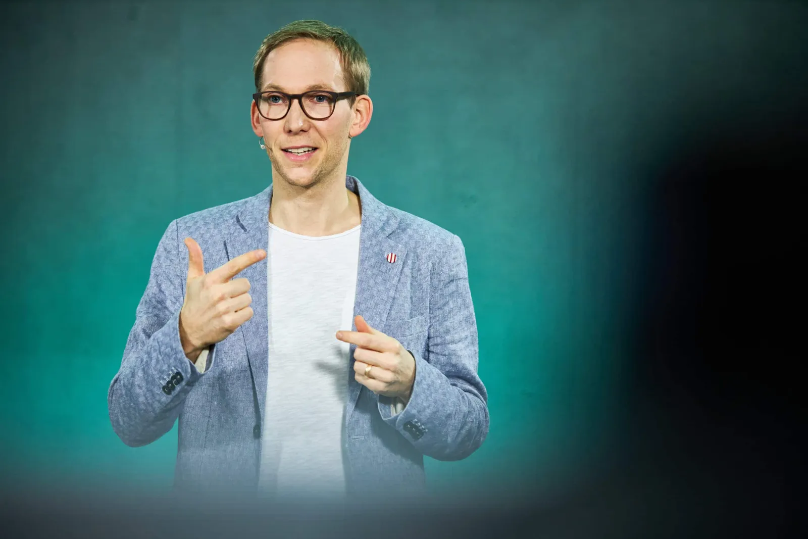 Dr. Jens Hermes auf der Bühne vom Greator Festival