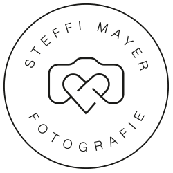 Logo von Steffi Mayer Familienfotografie